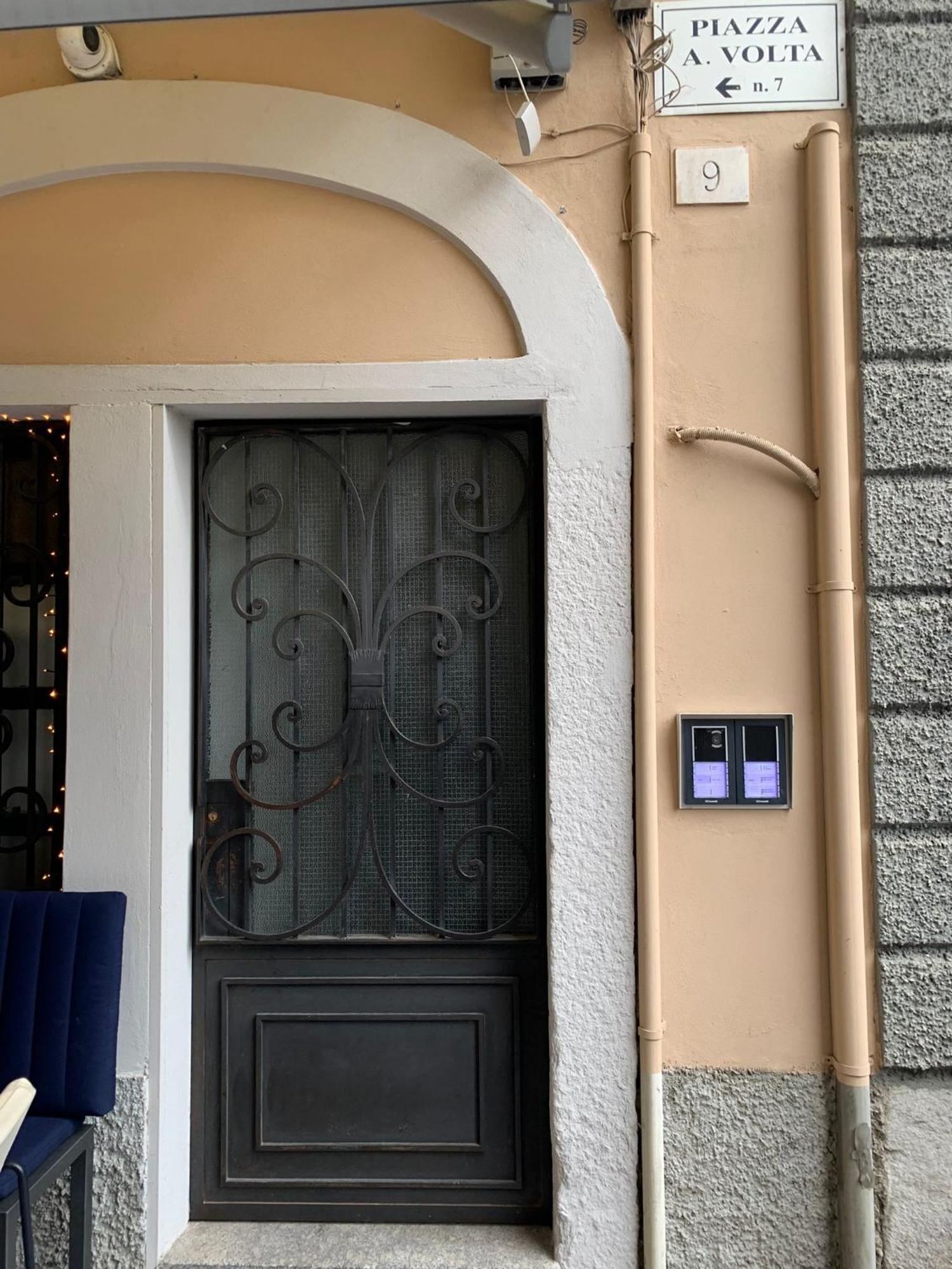 Piazza Volta Apartment Como Exterior photo